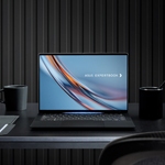 ASUS revoluciona el futuro empresarial con IA en CES 2026 con la nueva ExpertBook Ultra, el estándar de potencia OLED en solo 0.99 kg
