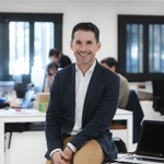 Avance tecnológico contra los deepfakes en IA: Veridas y Fourthline se fusionan para proteger la identidad de los clientes en el mundo online y los negocios digitales