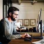 ¿Pasas horas frente al monitor? Así puedes reducir la fatiga visual sin cambiar de equipo